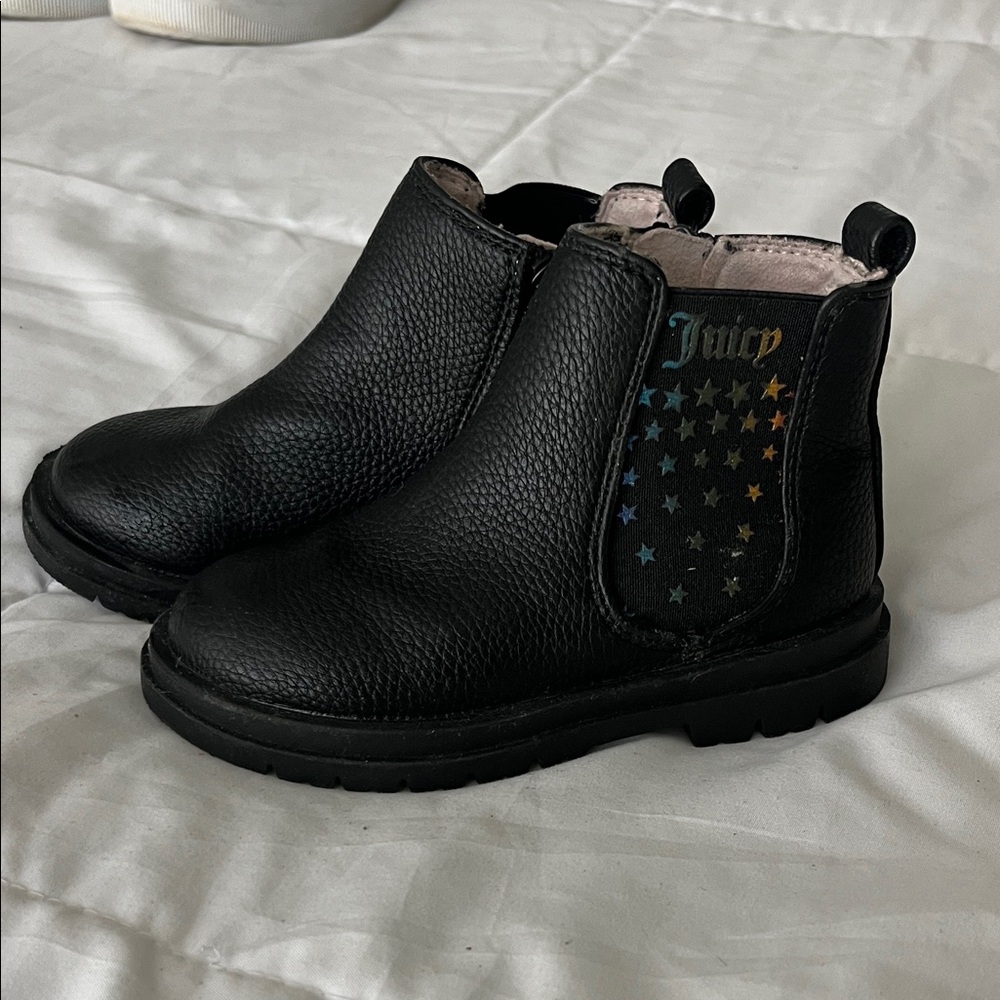 Juicy Couture Kids Black Star Boots